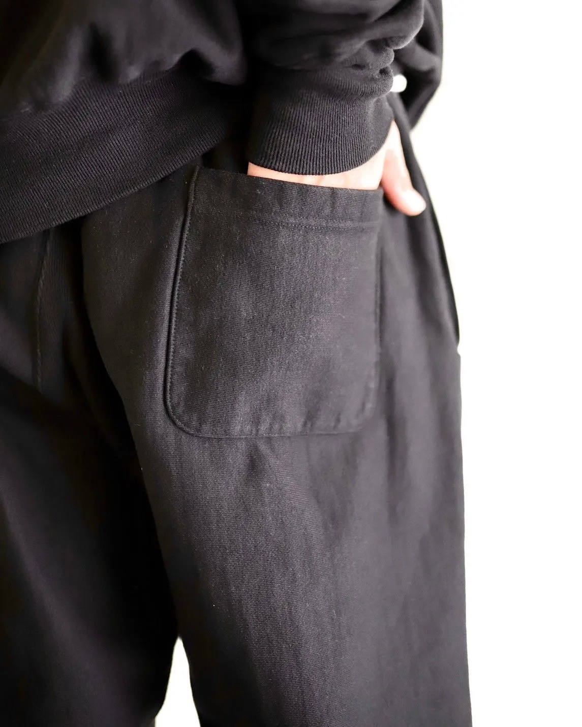 SAINT MICHAEL ARCH SAINT SET PANTS/BLACK The latest SAINT LOGO sweatpants, washed black/gray gray S-XL, custom woven and dyed, black surface and gray bottom fabric, same as the original version, original level straight cracking pulp, original cut and loose fit